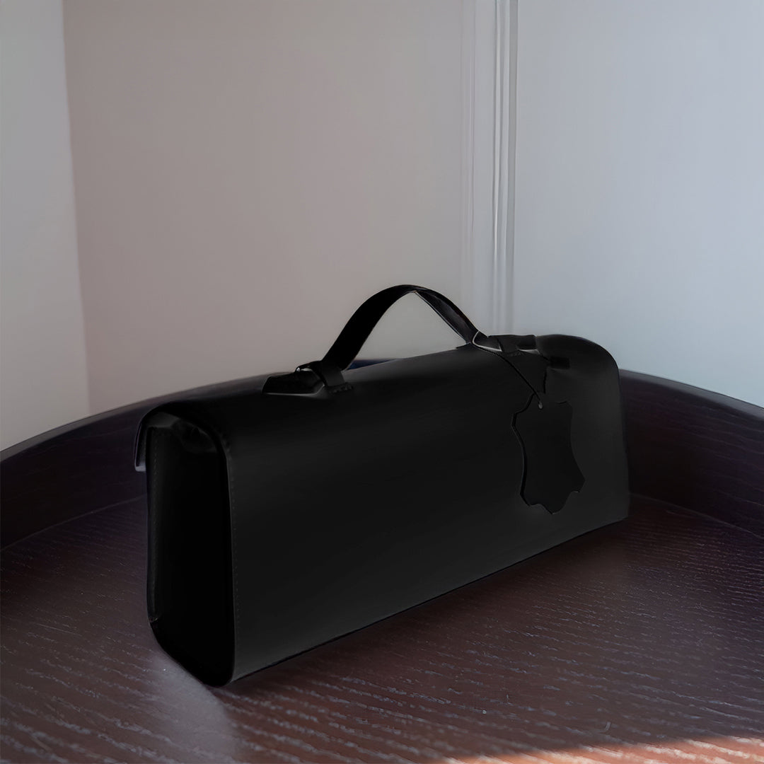 <tc>Borsa Lucia</tc>