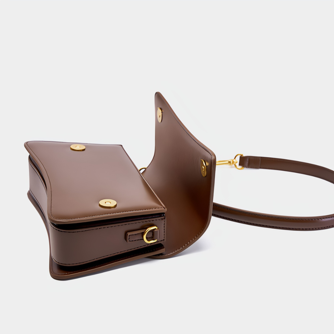 <tc>Borsa a tracolla in pelle Britney Sleek</tc>