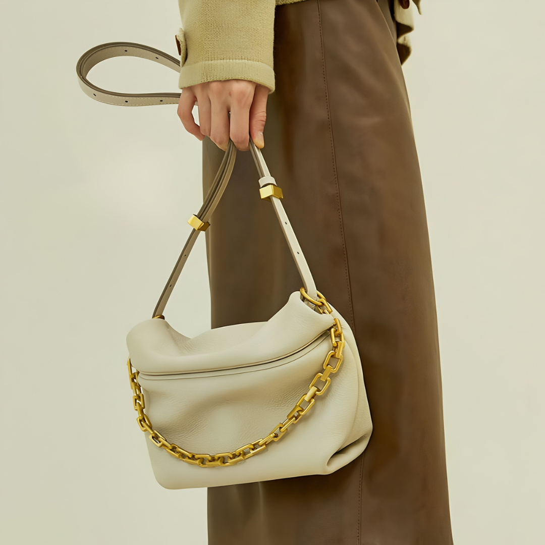 <tc>Borsa a tracolla con catena Isadora</tc>