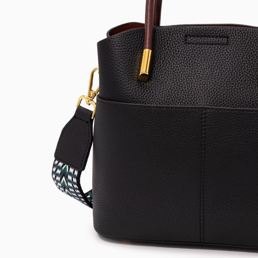 <tc>Borsa Noemi</tc>