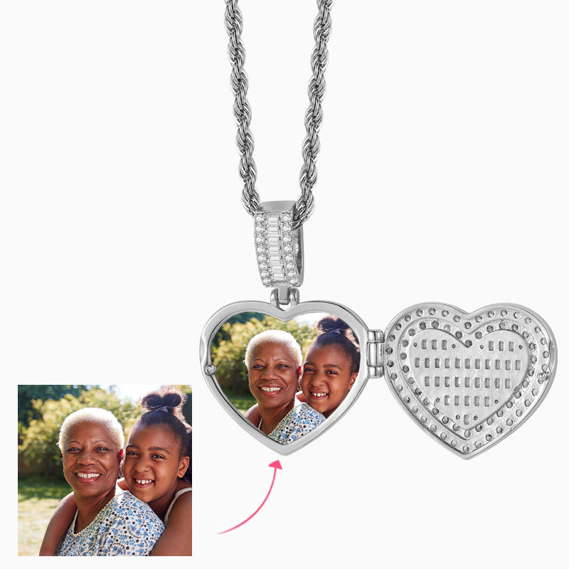 Scintillante medaglione a cuore con collana di foto personalizzate